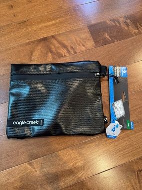 Eagle Creek Black Travel Pouch